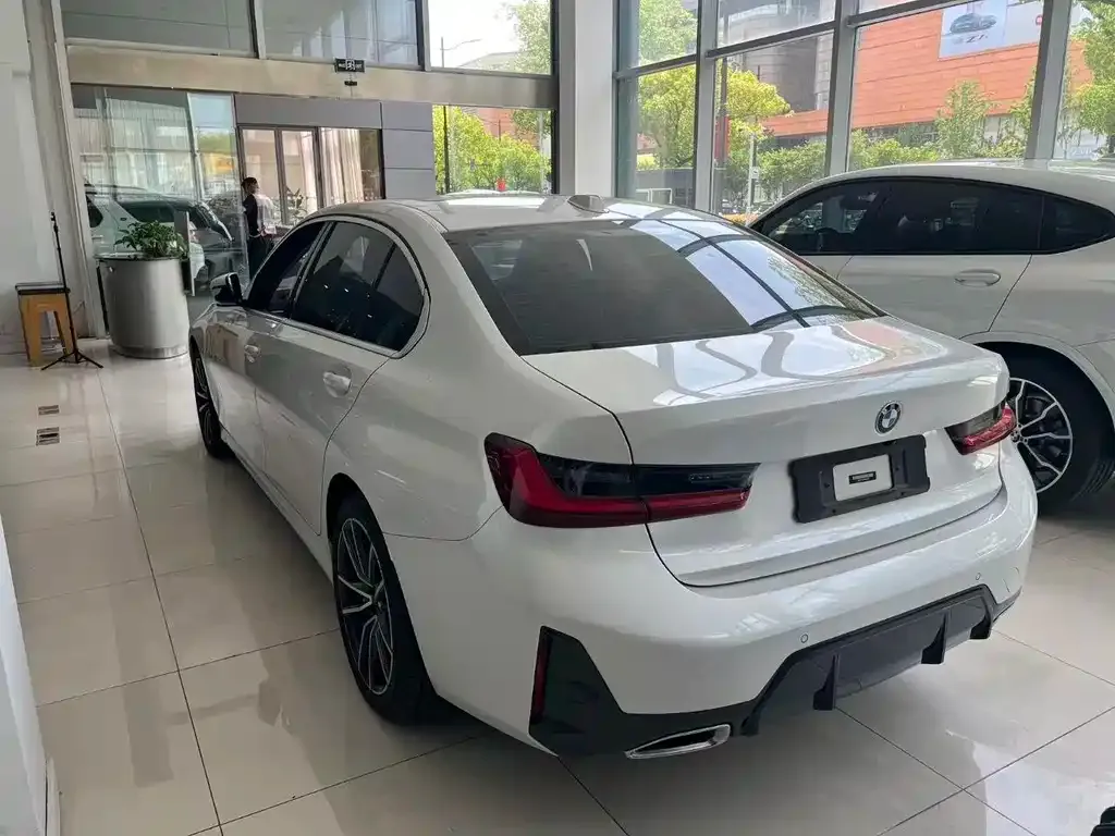 BMW 3 Series — фото 10