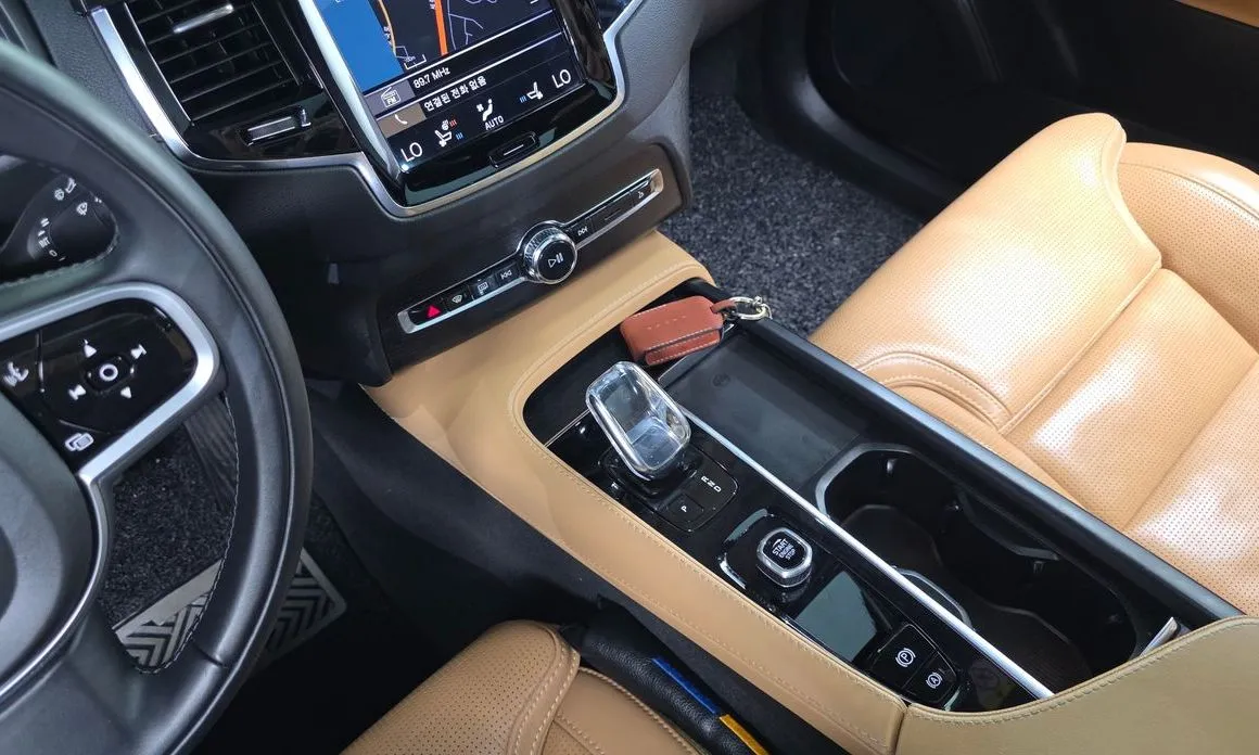 Volvo XC90 2022 из KR, фото 10