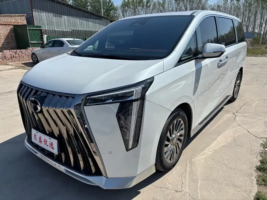 GAC Motor Trumpchi M8 — фото 1