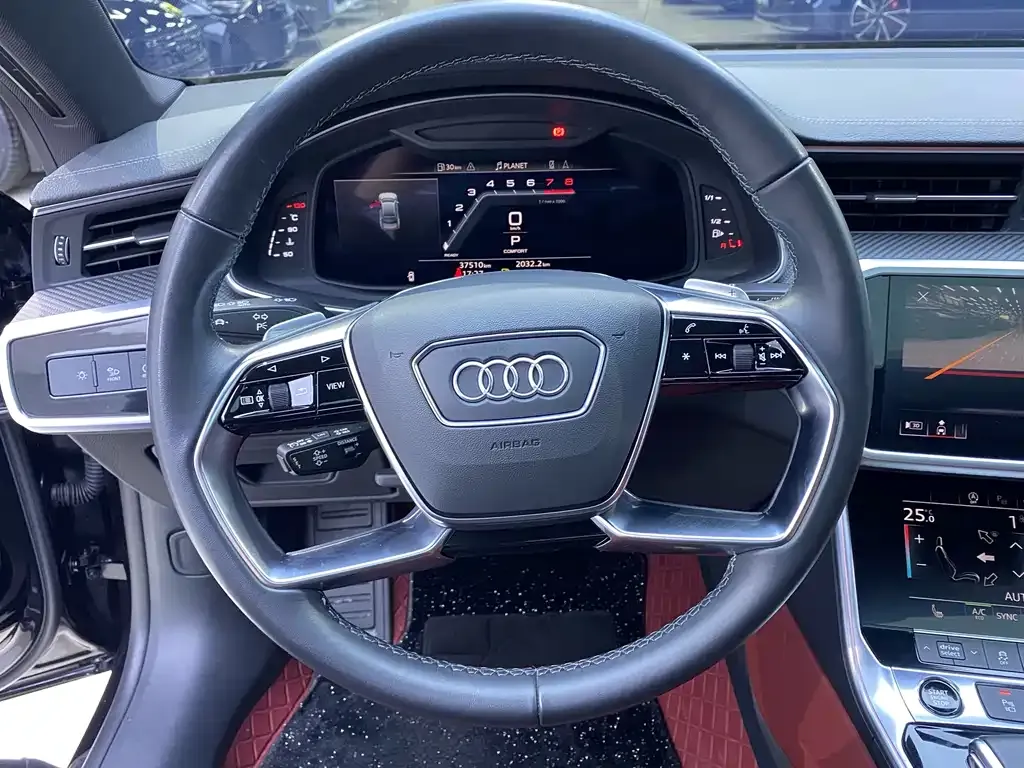 Audi A7L — фото 10