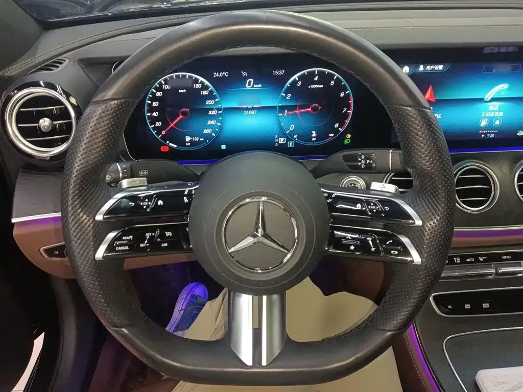 Mercedes-Benz E-Class (Import) — фото 2