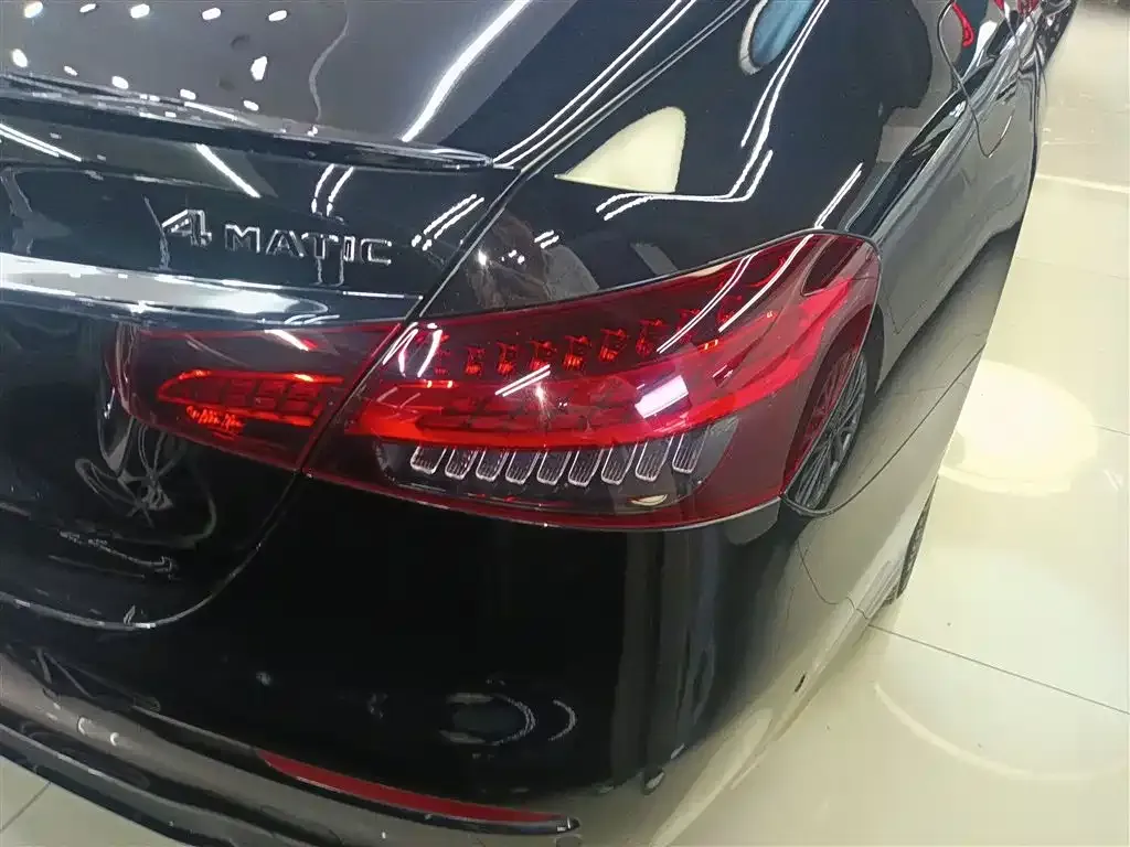 Mercedes-Benz E-Class (Import) — фото 6