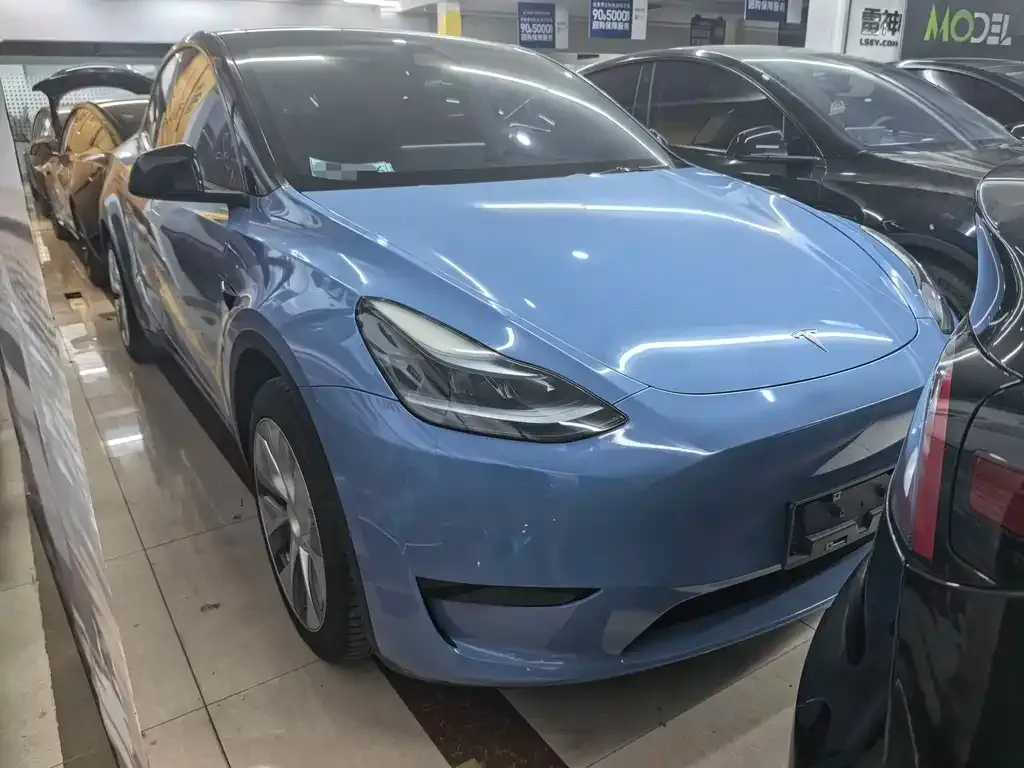 Tesla Model Y — фото 5
