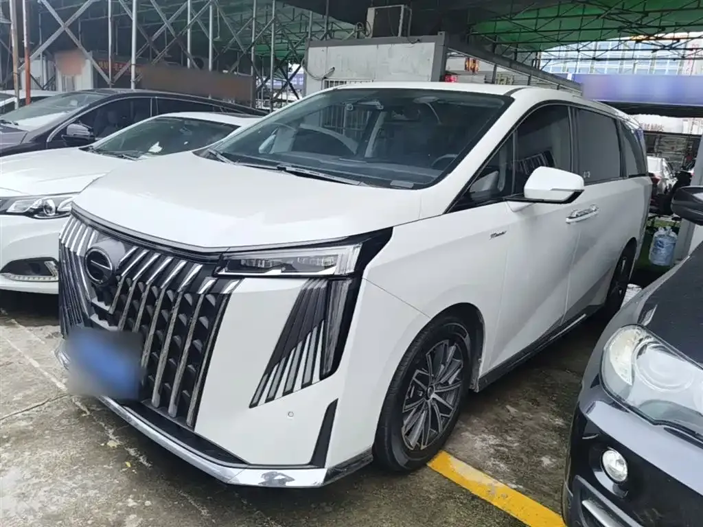 GAC Motor Trumpchi M8 — фото 1