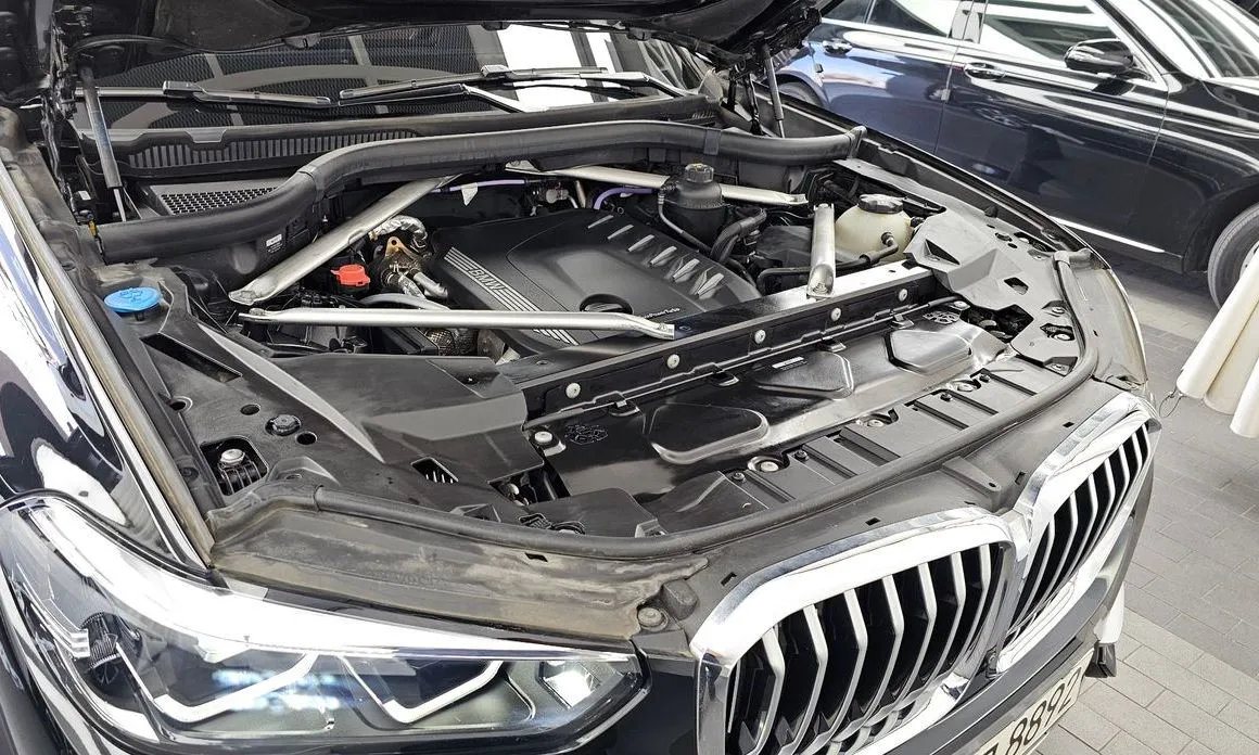 BMW X5 — фото 10