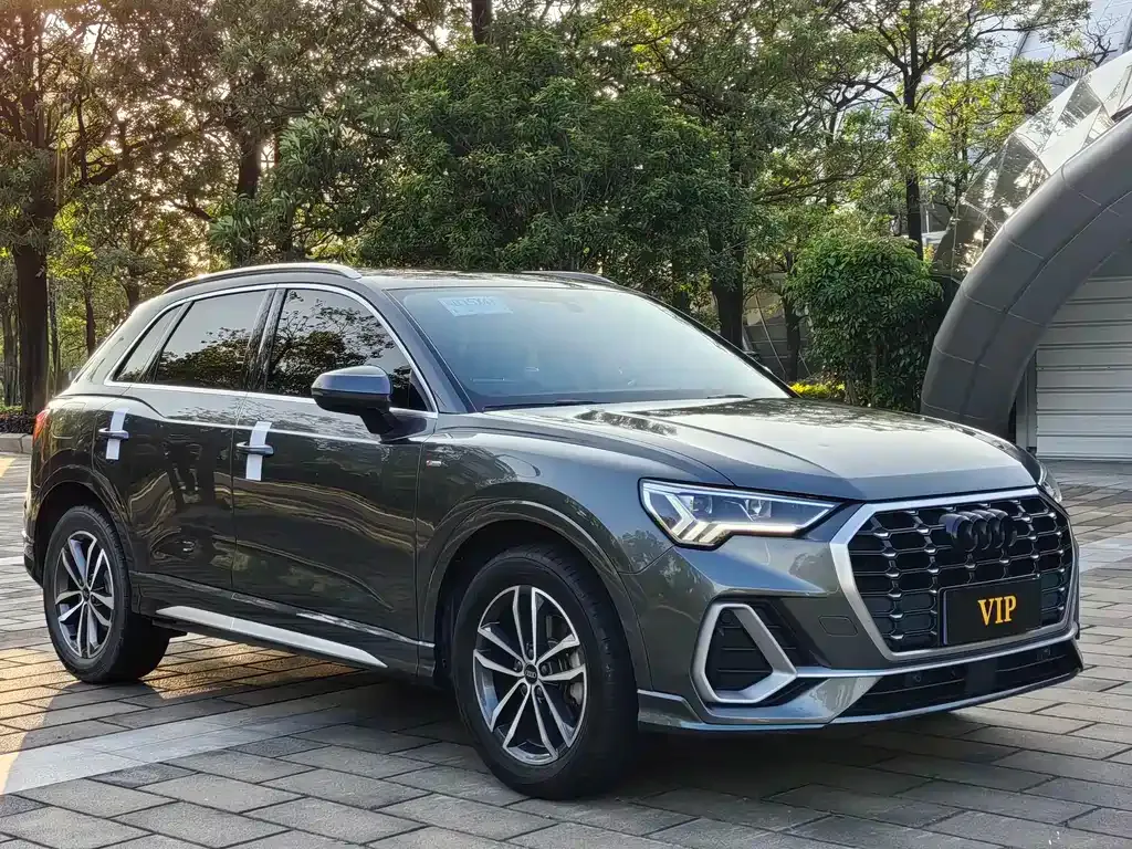 Audi Q3 — фото 10