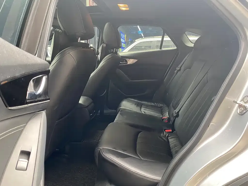 Mazda CX-4 2021 из CN, фото 7