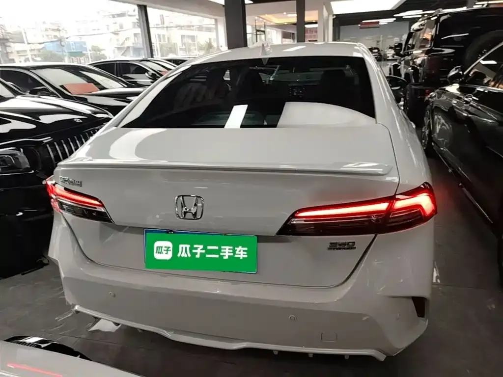 Honda Inspire — фото 2