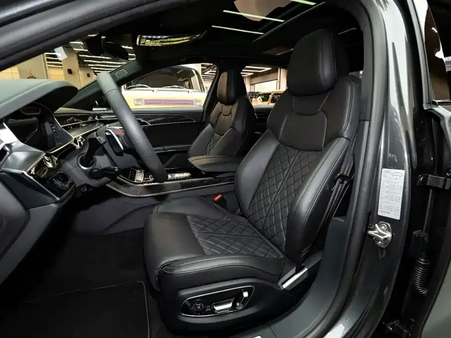Audi S8 2021 из CN, фото 7