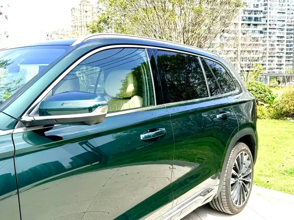 Geely Xingyue L — фото 10
