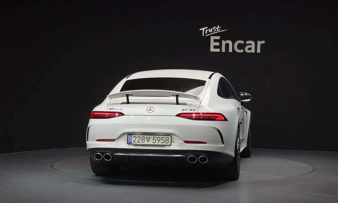 Mercedes-Benz AMG GT — фото 3