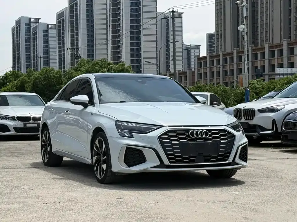 Audi A3 2023 из CN, фото 7