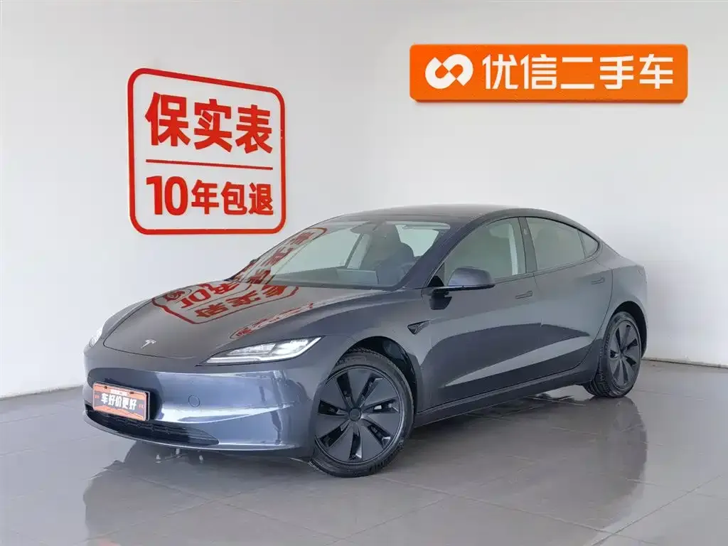Tesla Model 3 — фото 1