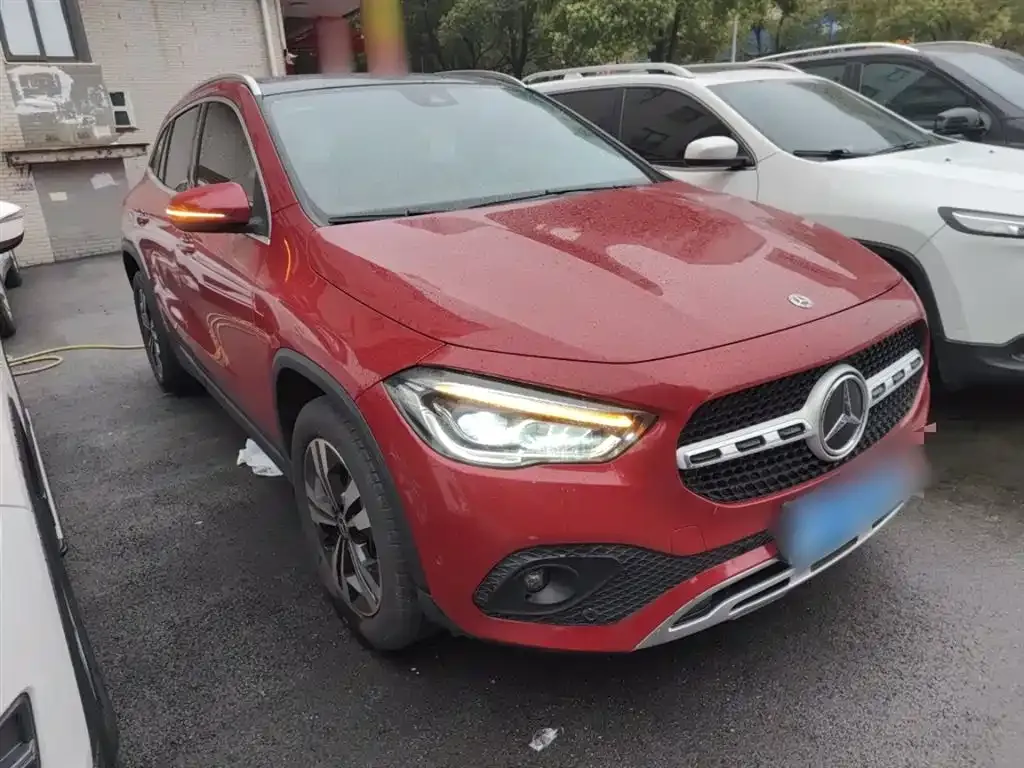 Mercedes-Benz GLA — фото 6