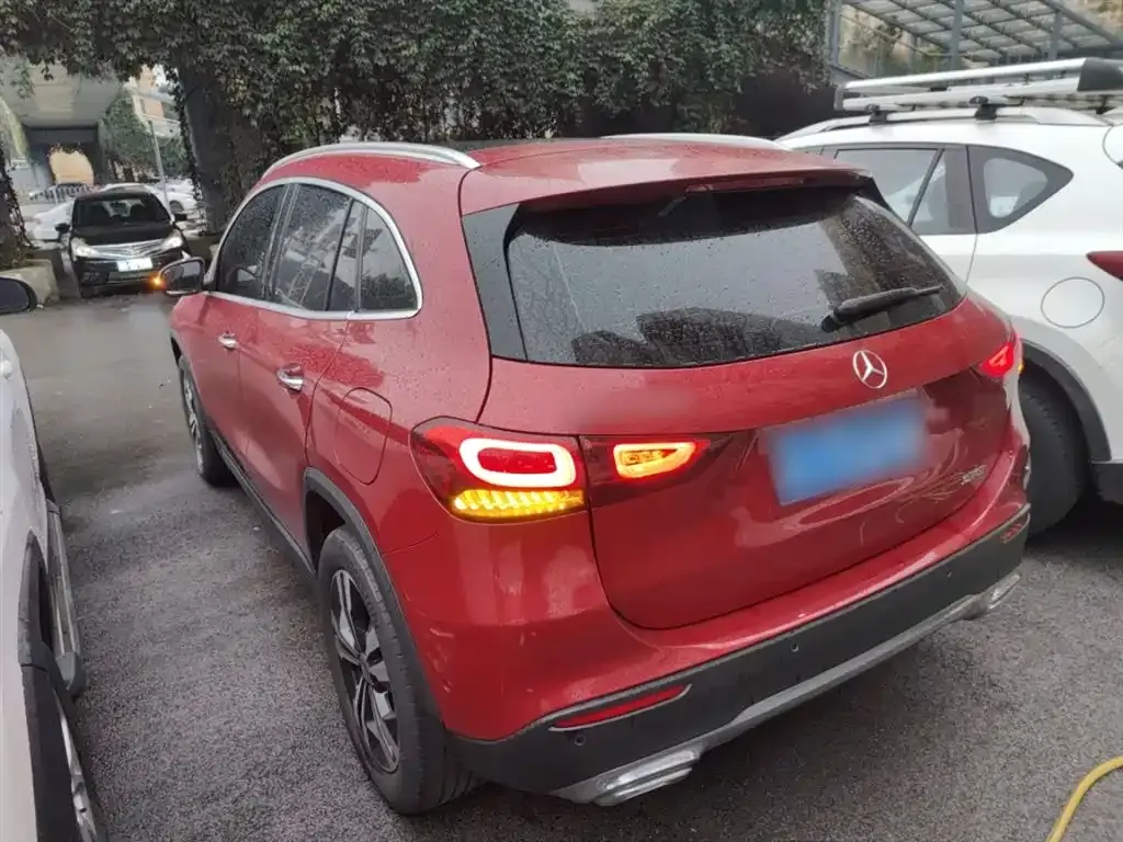 Mercedes-Benz GLA — фото 7