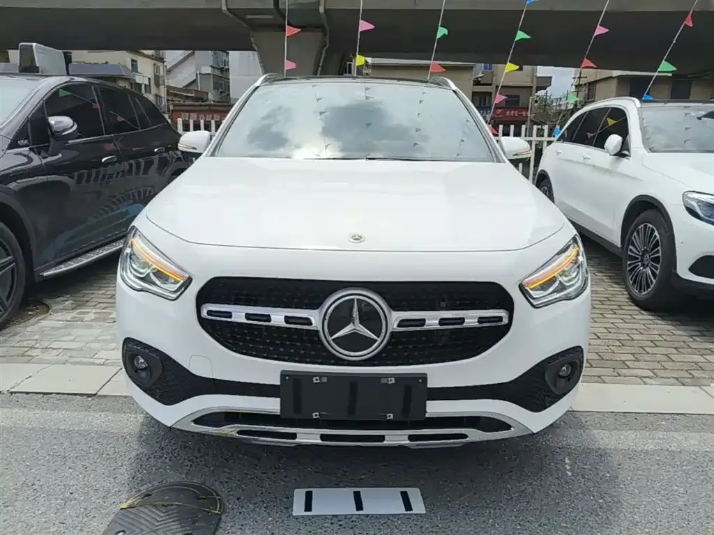 Mercedes-Benz GLA — фото 10