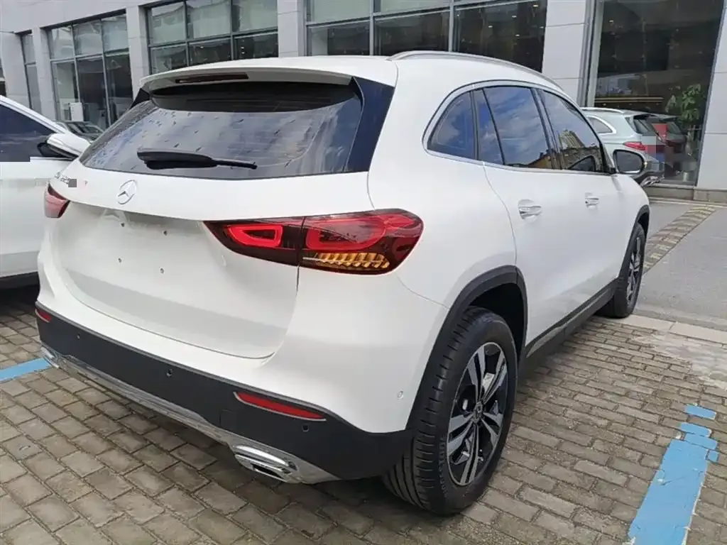 Mercedes-Benz GLA — фото 3