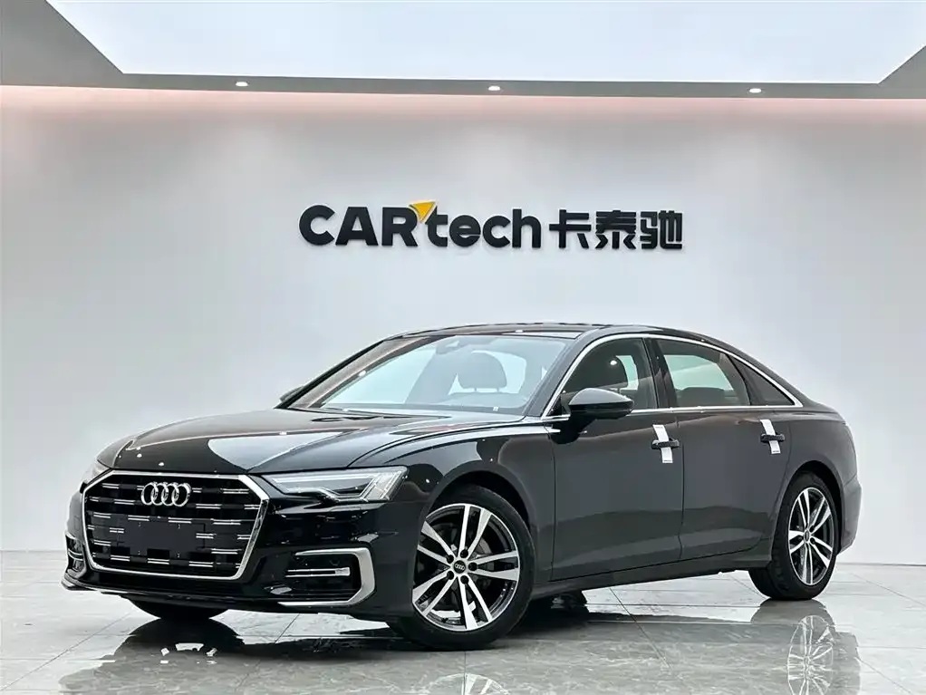 Audi A6L — фото 1
