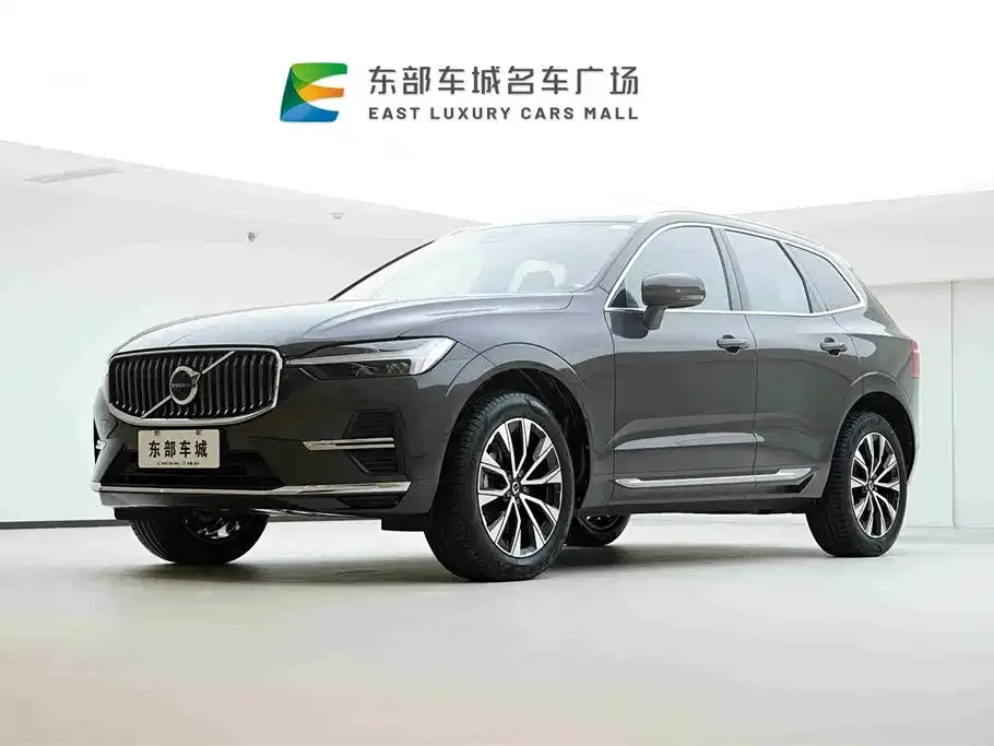 Volvo XC60 — фото 1