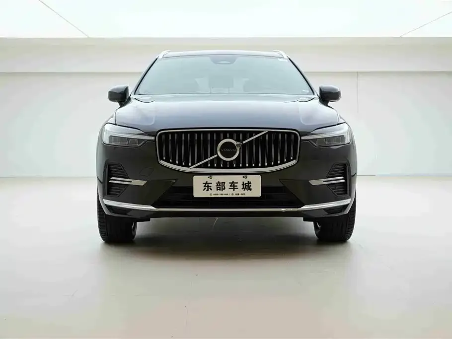 Volvo XC60 — фото 10
