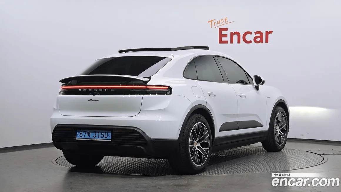 Porsche Macan 2025 из KR, фото 2