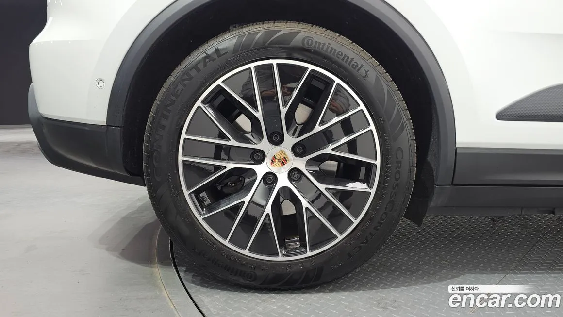 Porsche Macan 2025 из KR, фото 3