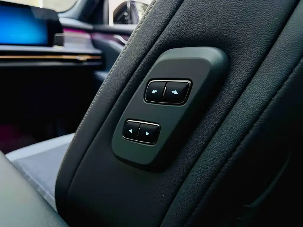 Ford Edge — фото 8