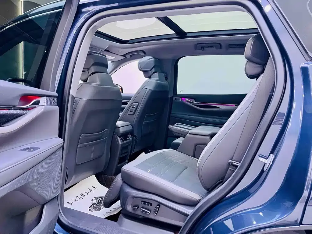 Ford Edge — фото 9