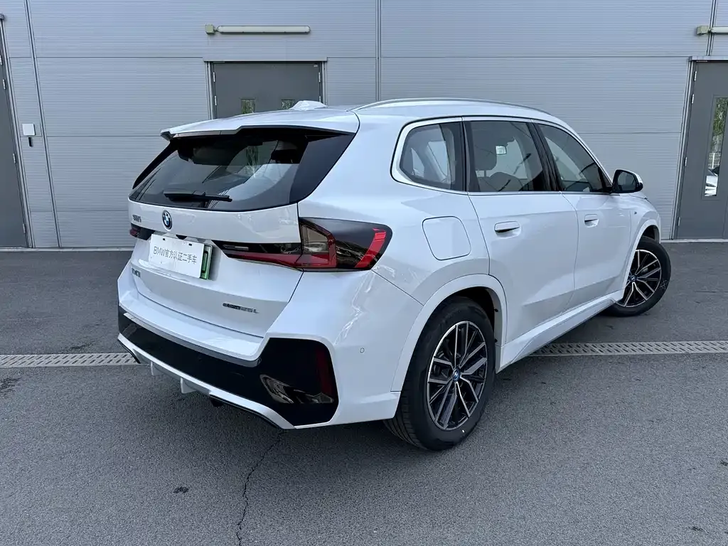 BMW iX1 2025 из CN, фото 10