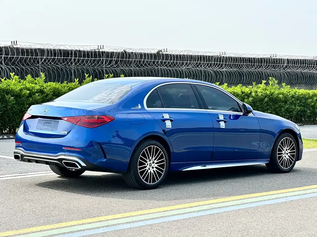 Mercedes-Benz C-Class — фото 10