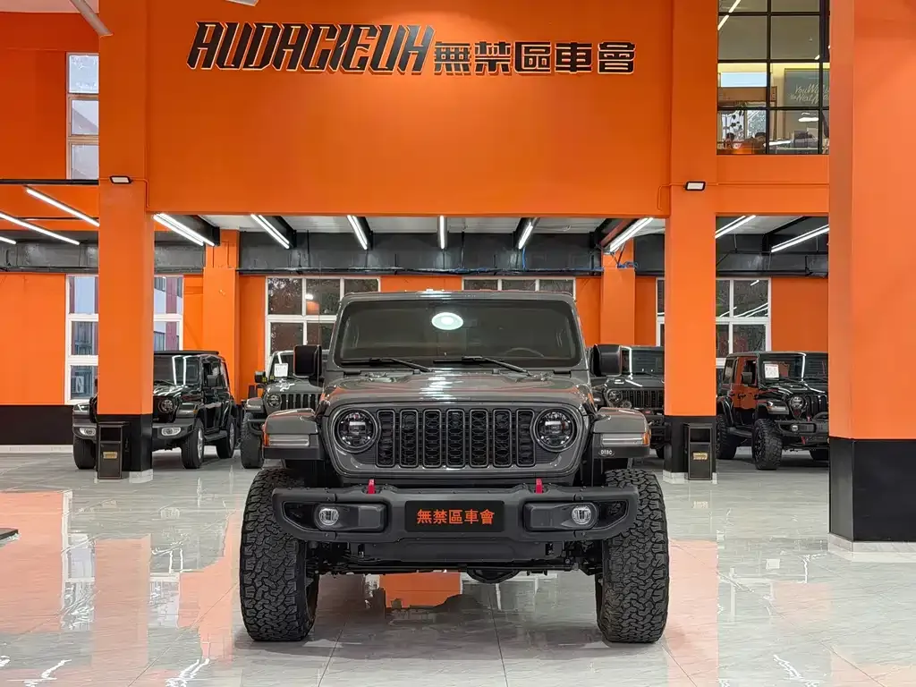 Jeep Wrangler — фото 7
