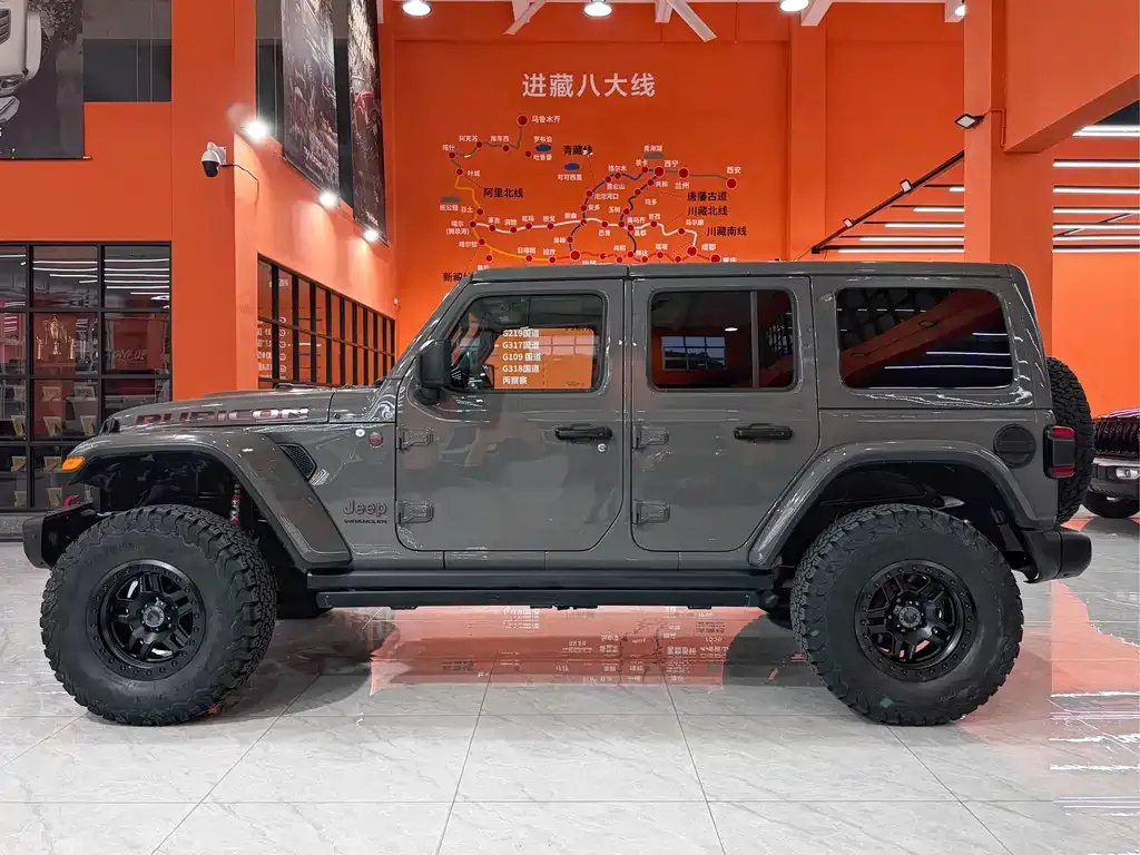 Jeep Wrangler — фото 10