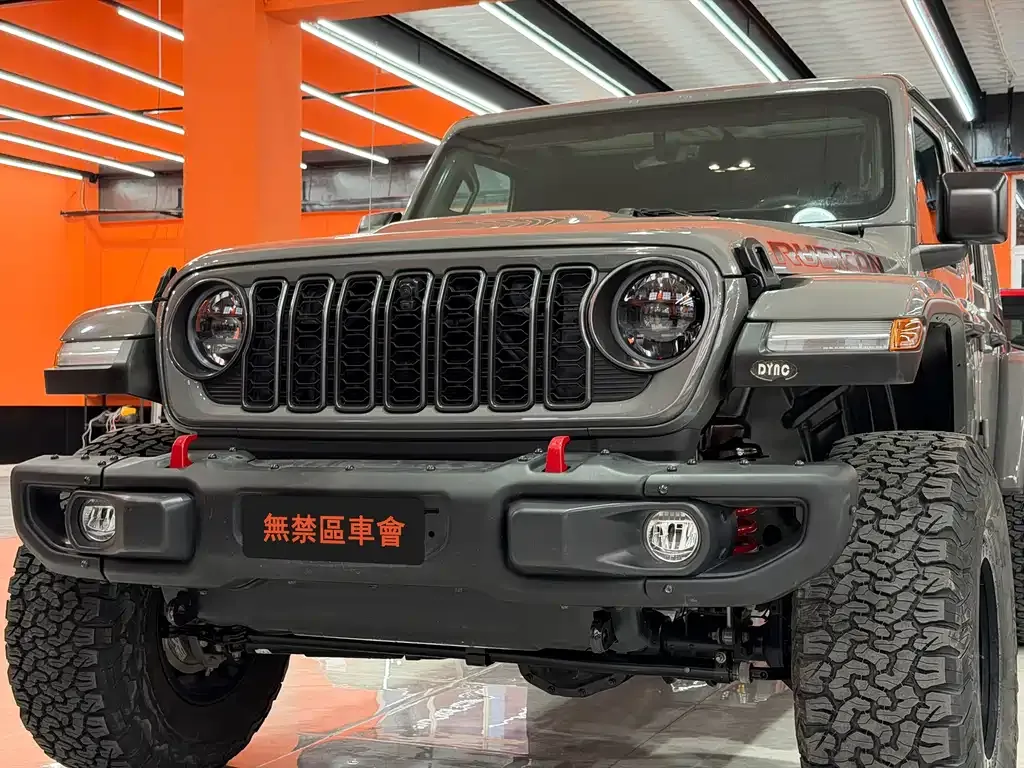 Jeep Wrangler — фото 6