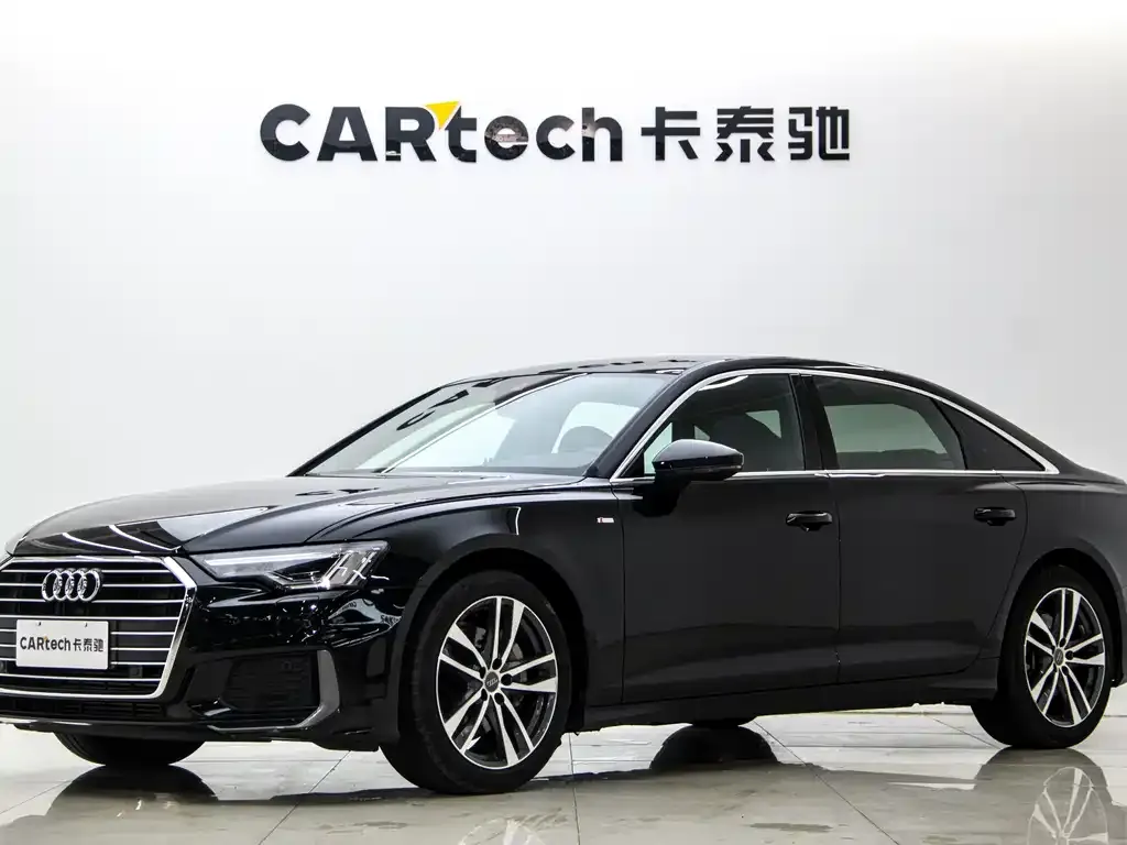 Audi A6L — фото 1