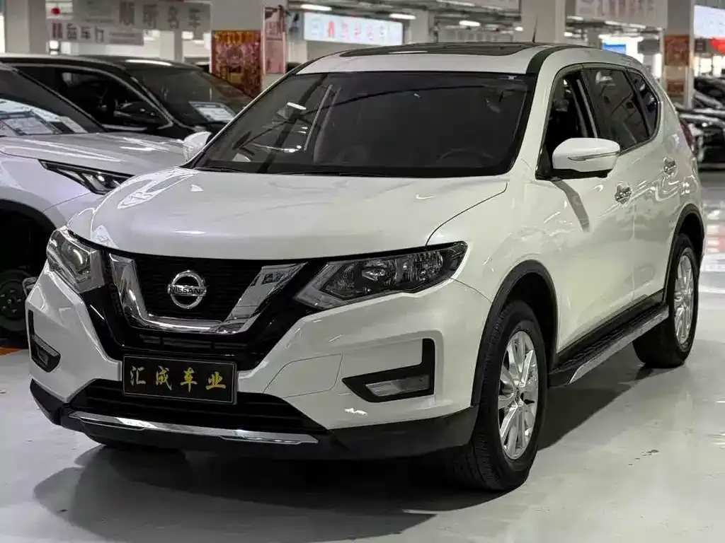 Nissan X-Trail — фото 1