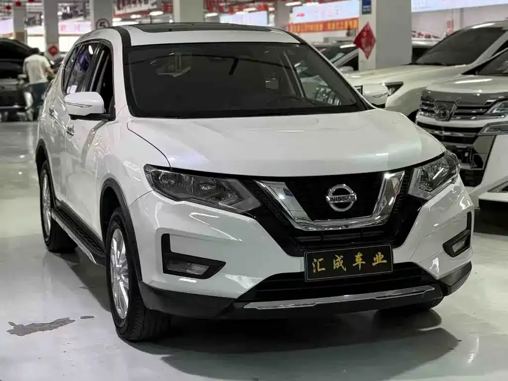 Nissan X-Trail — фото 9