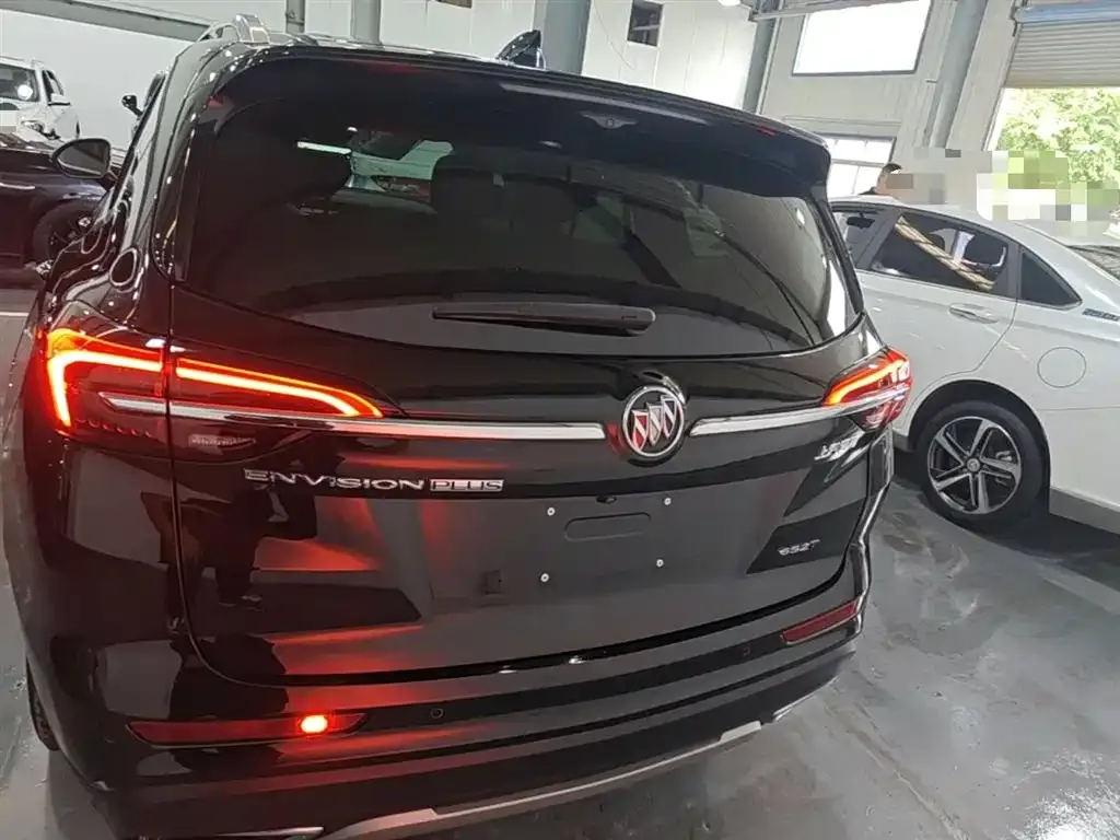 Buick Envision Plus — фото 6