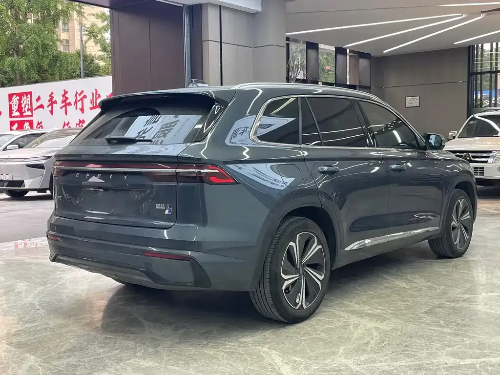 Geely Xingyue L — фото 9