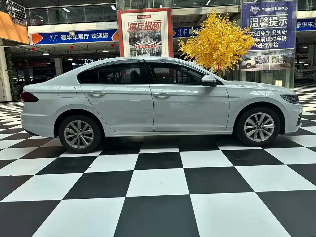 Volkswagen Bora 2022 из CN, фото 7