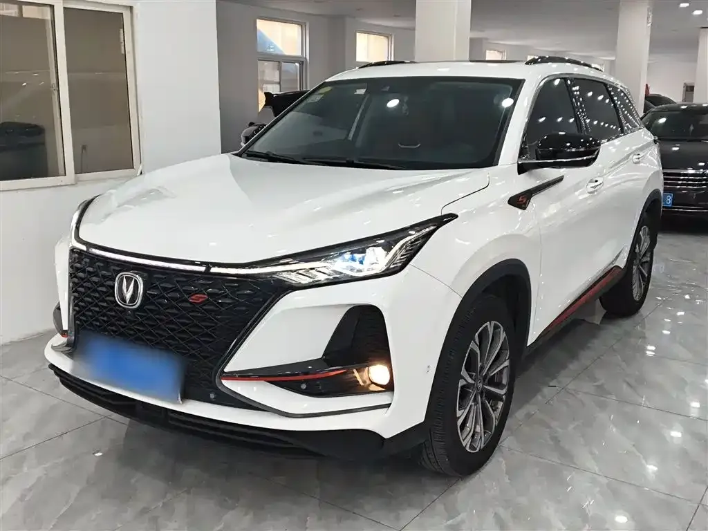 Changan CS75PLUS — фото 1
