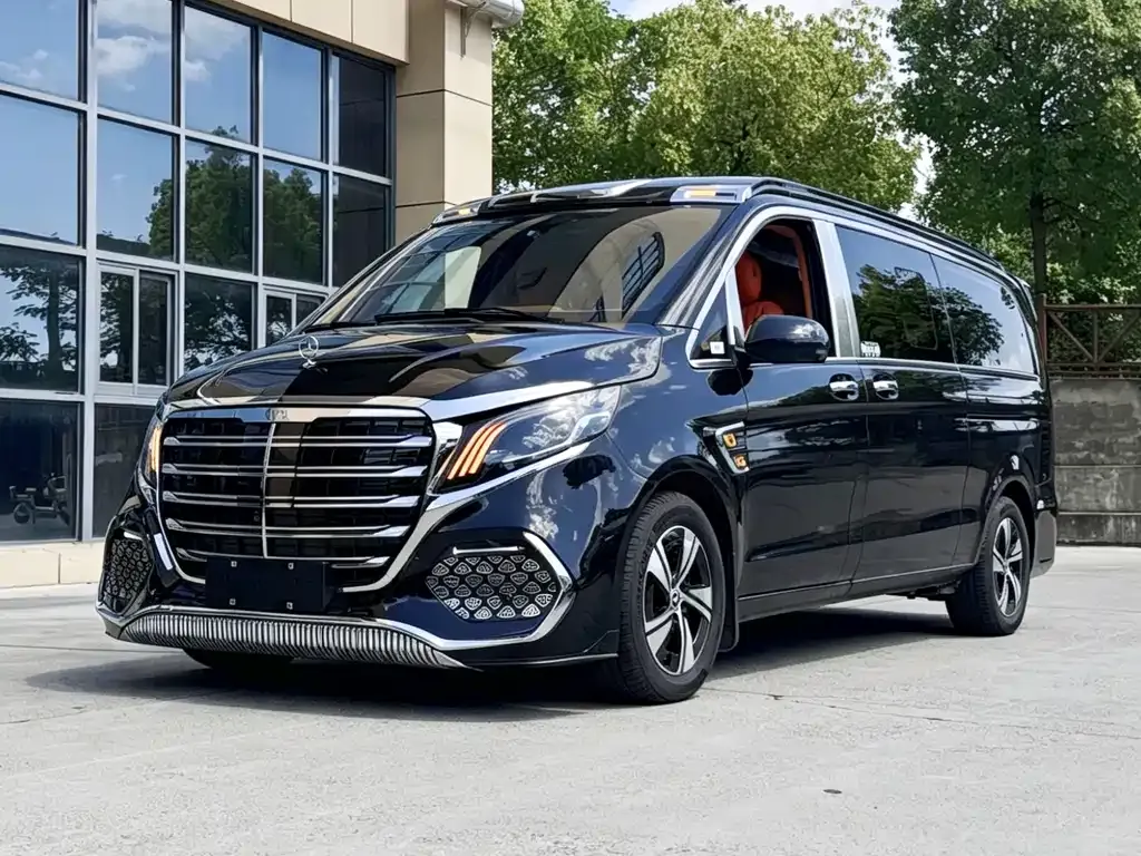 Mercedes-Benz Vito — фото 1
