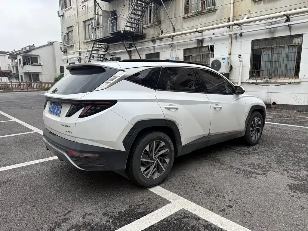 Hyundai Tucson 2023 из CN, фото 3