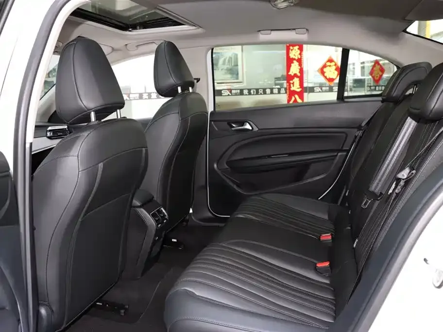 Peugeot 408 2024 из CN, фото 7