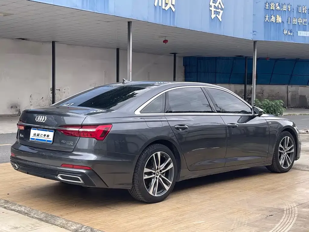 Audi A6L 2021 из CN, фото 6