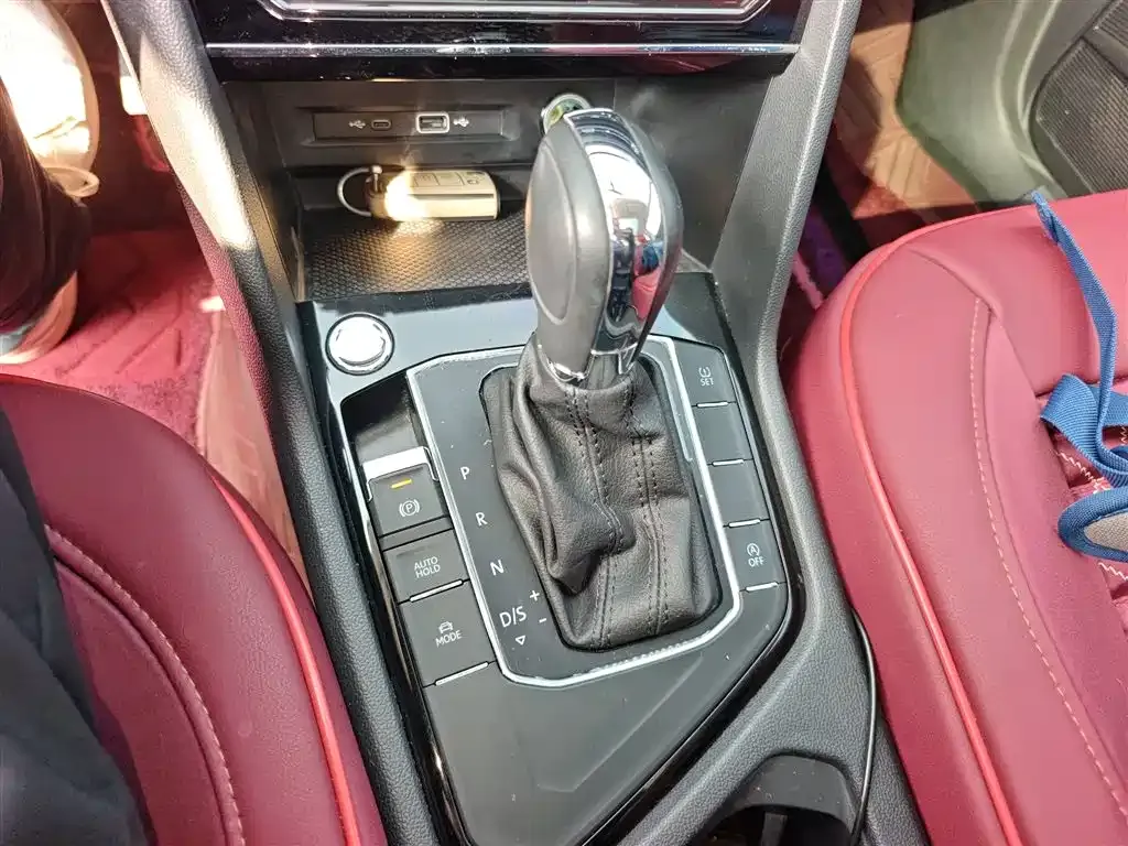 Volkswagen Tharu 2021 из CN, фото 9