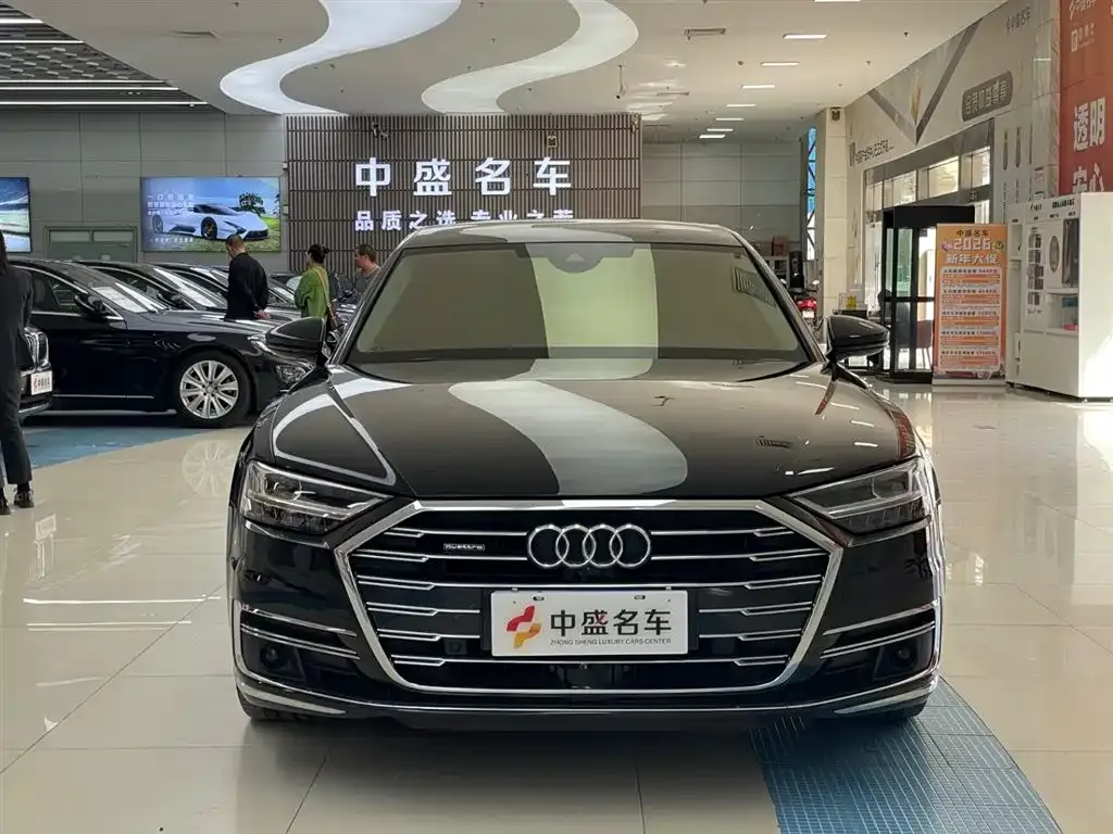 Audi A8 — фото 4