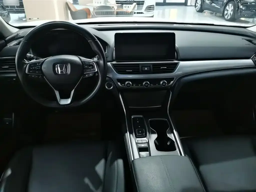 Honda Accord — фото 3