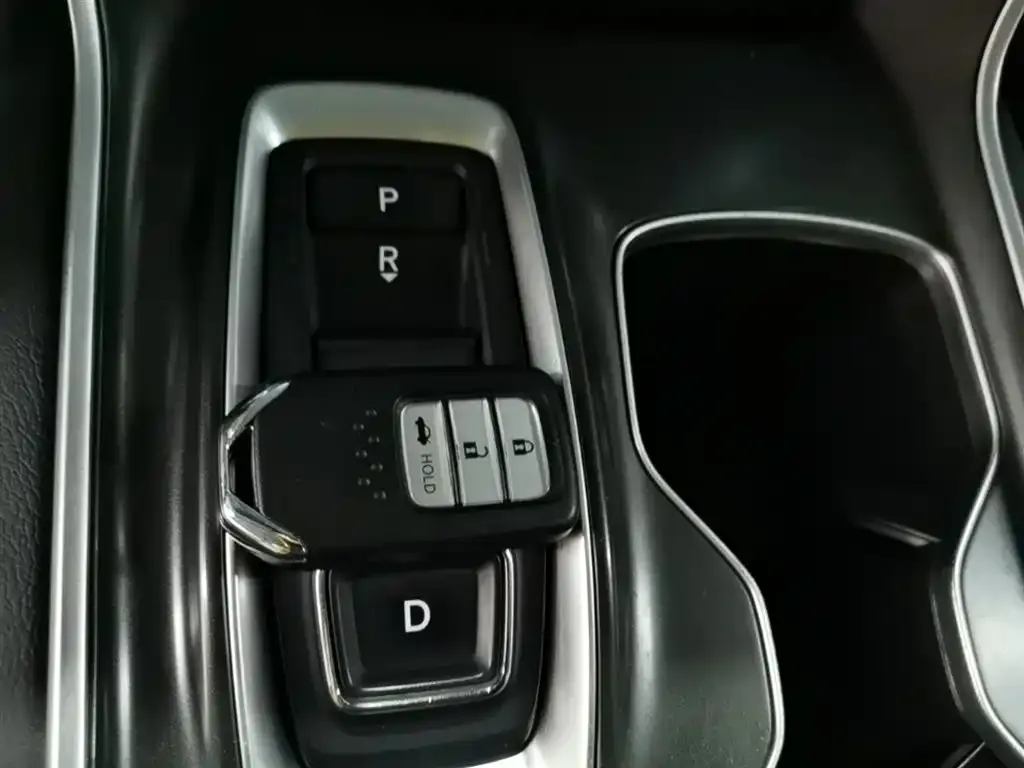 Honda Accord — фото 6