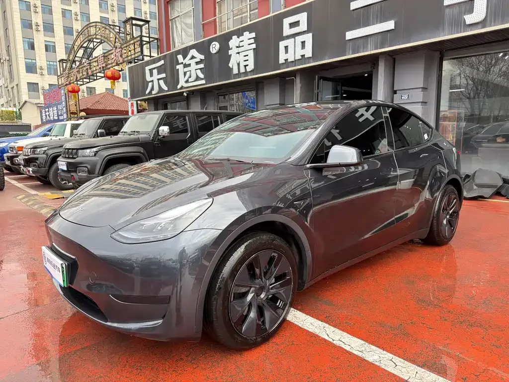 Tesla Model Y — фото 7