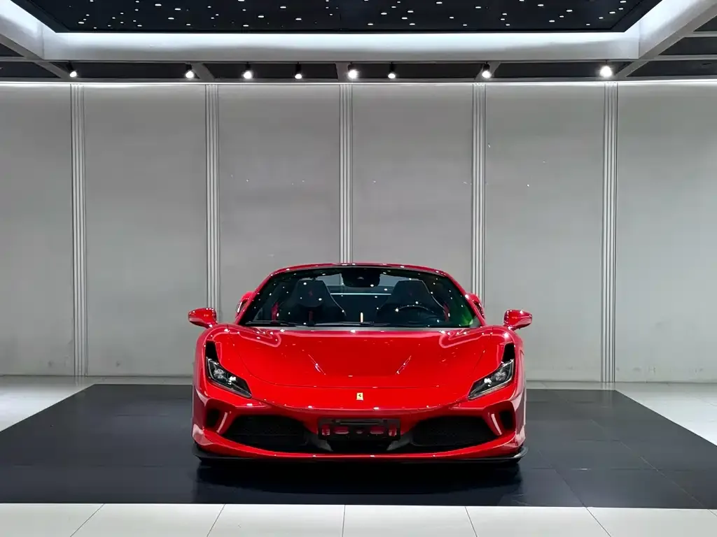 Ferrari F8 — фото 1